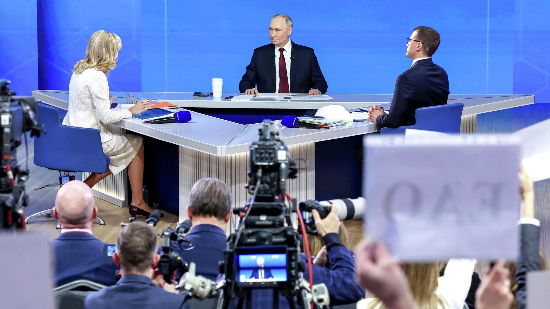 Президент РФ Владимир Путин Президент РФ Владимир Путин - РИА Новости, 1920, 19.12.2025