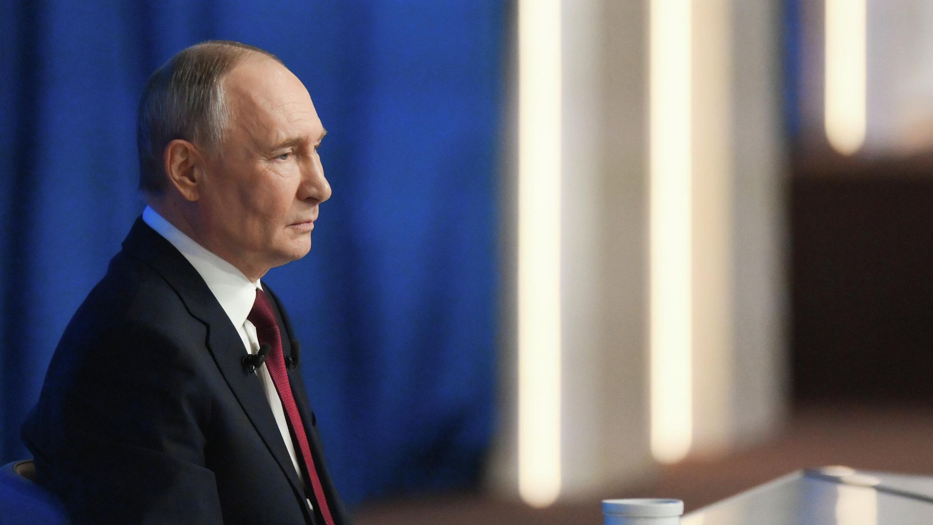 Президент России Владимир Путин отвечает на вопросы во время специальной программы Итоги года в Москве Президент России Владимир Путин отвечает на вопросы во время специальной программы Итоги года в Москве - РИА Новости, 1920, 19.12.2025