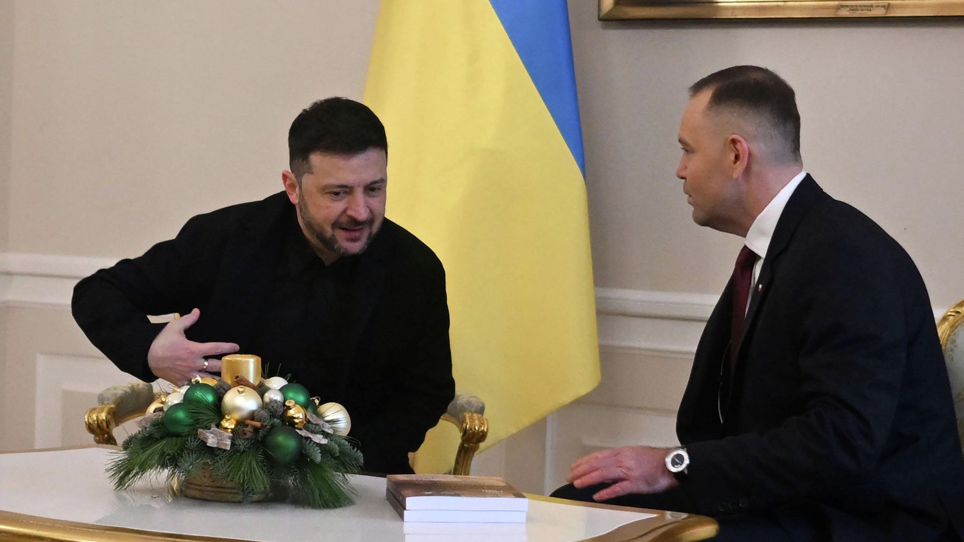 Владимир Зеленский и Кароль Навроцкий во время встречи в Варшаве. 19 декабря 2025 Владимир Зеленский и Кароль Навроцкий во время встречи в Варшаве. 19 декабря 2025 - РИА Новости, 1920, 19.12.2025