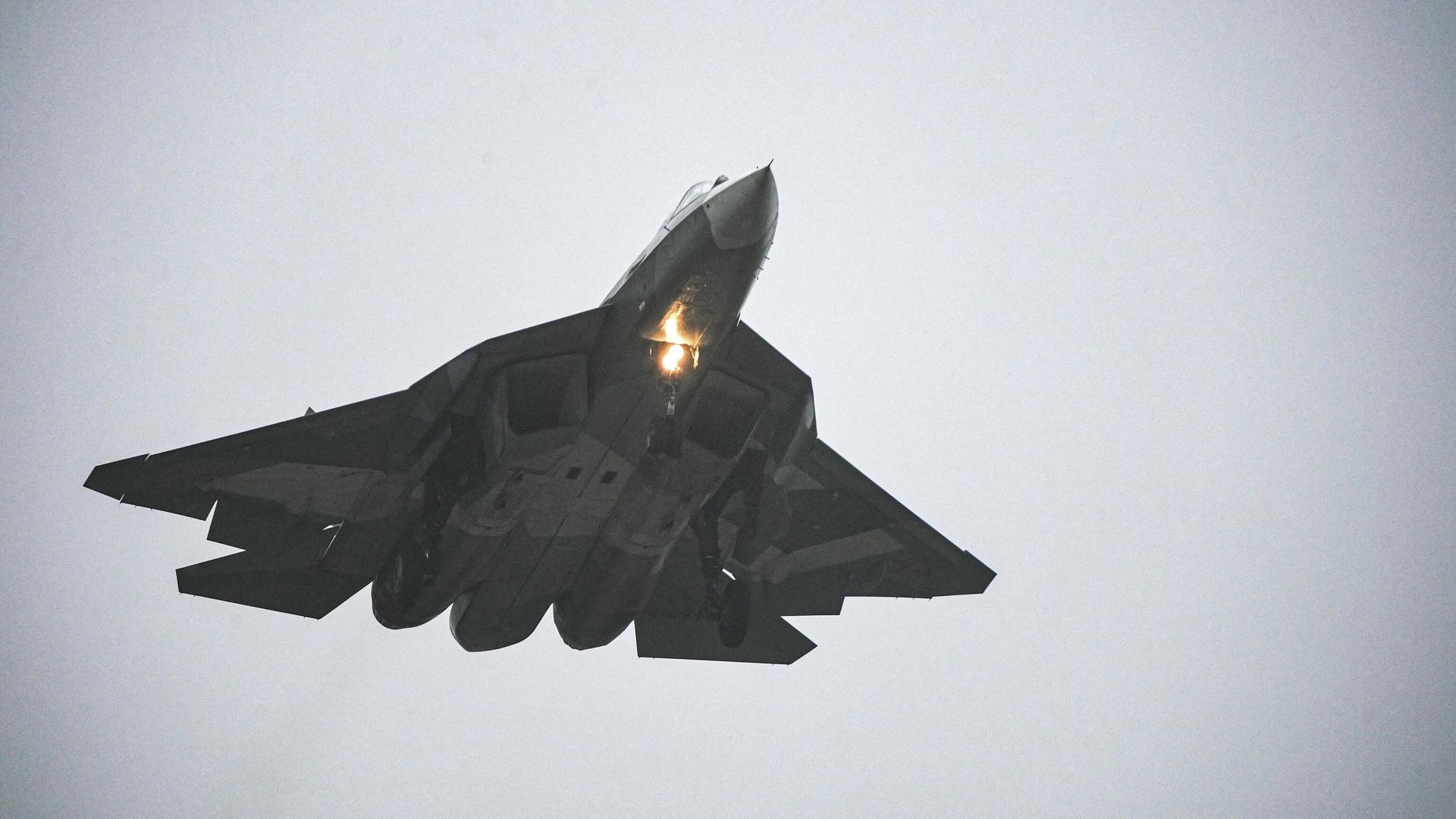 Истребитель Су-57 Истребитель Су-57 - РИА Новости, 1920, 07.10.2026