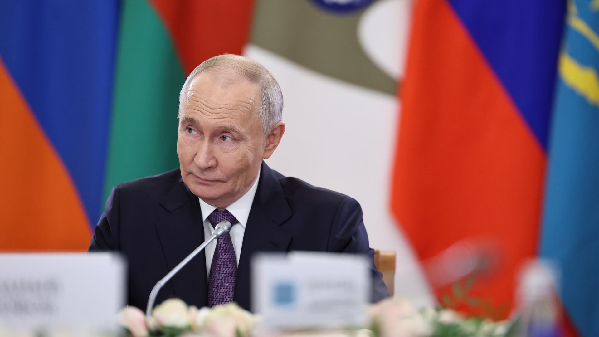 Президент России Владимир Путин Президент России Владимир Путин - РИА Новости, 1920, 22.12.2025