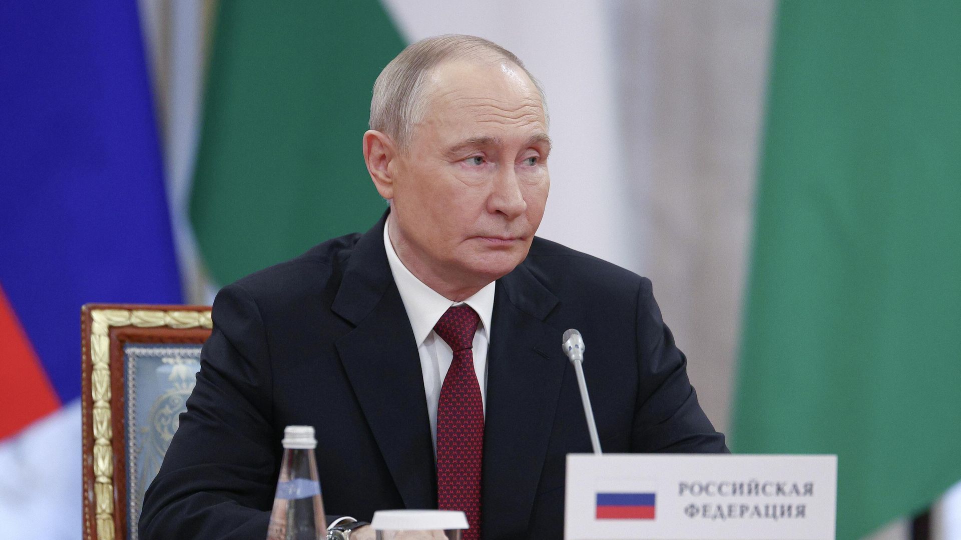 Президент РФ Владимир Путин принимает участие в неформальном саммите лидеров стран СНГ в Государственном Эрмитаже в Санкт-Петербурге. 22 декабря 2025 Президент РФ Владимир Путин принимает участие в неформальном саммите лидеров стран СНГ в Государственном Эрмитаже в Санкт-Петербурге. 22 декабря 2025 - РИА Новости, 1920, 22.12.2025