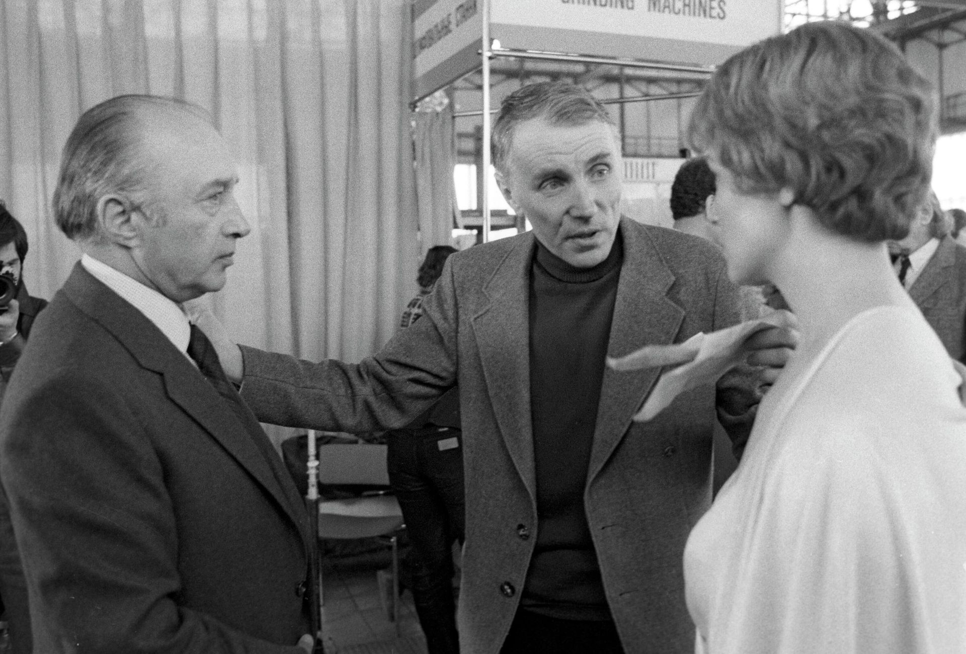 Актер Николай Прокопович, режиссер-постановщик Александр Серый и актриса Нина Русланова на съемках фильма Берегите мужчин Актер Николай Прокопович, режиссер-постановщик Александр Серый и актриса Нина Русланова на съемках фильма Берегите мужчин - РИА Новости, 1920, 23.12.2025