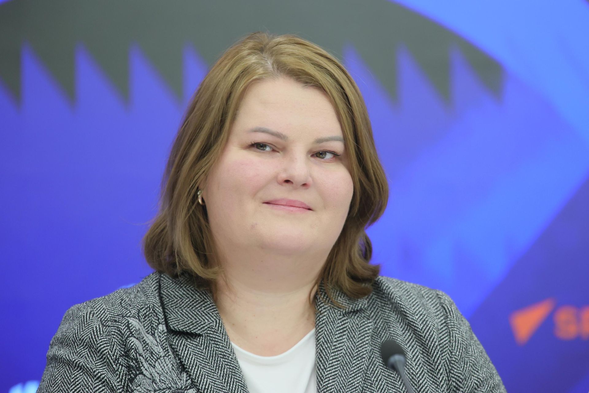 Руководитель проекта Елка Победы Мария Гуменюк Руководитель проекта Елка Победы Мария Гуменюк - РИА Новости, 1920, 23.12.2025