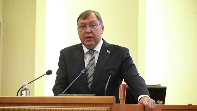 Председатель законодательного собрания Ростовской области Александр Ищенко