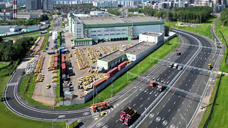 Участок трассы Солнцево – Бутово – Варшавское шоссе от улицы Эдварда Грига до улицы Поляны Участок трассы Солнцево – Бутово – Варшавское шоссе от улицы Эдварда Грига до улицы Поляны