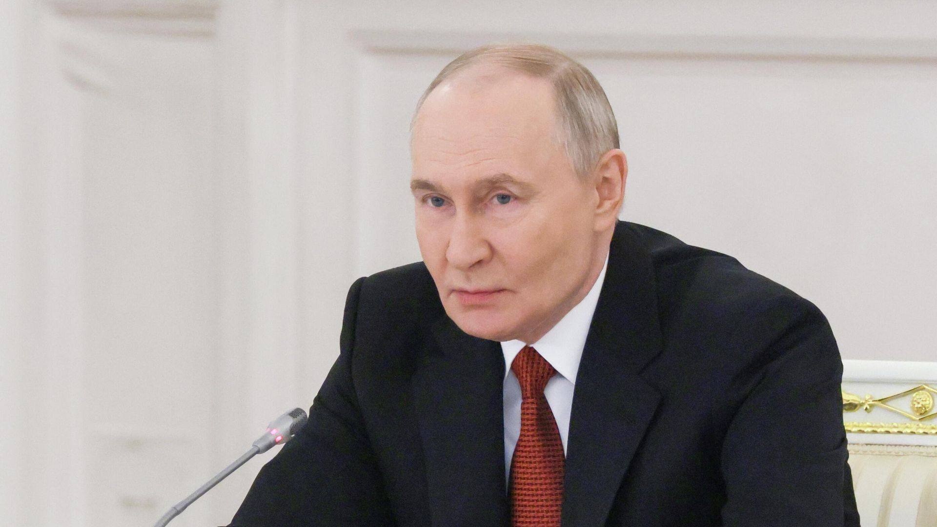 Президент РФ Владимир Путин проводит заседание Государственного совета по вопросам подготовки кадров - РИА Новости, 1920, 25.12.2025