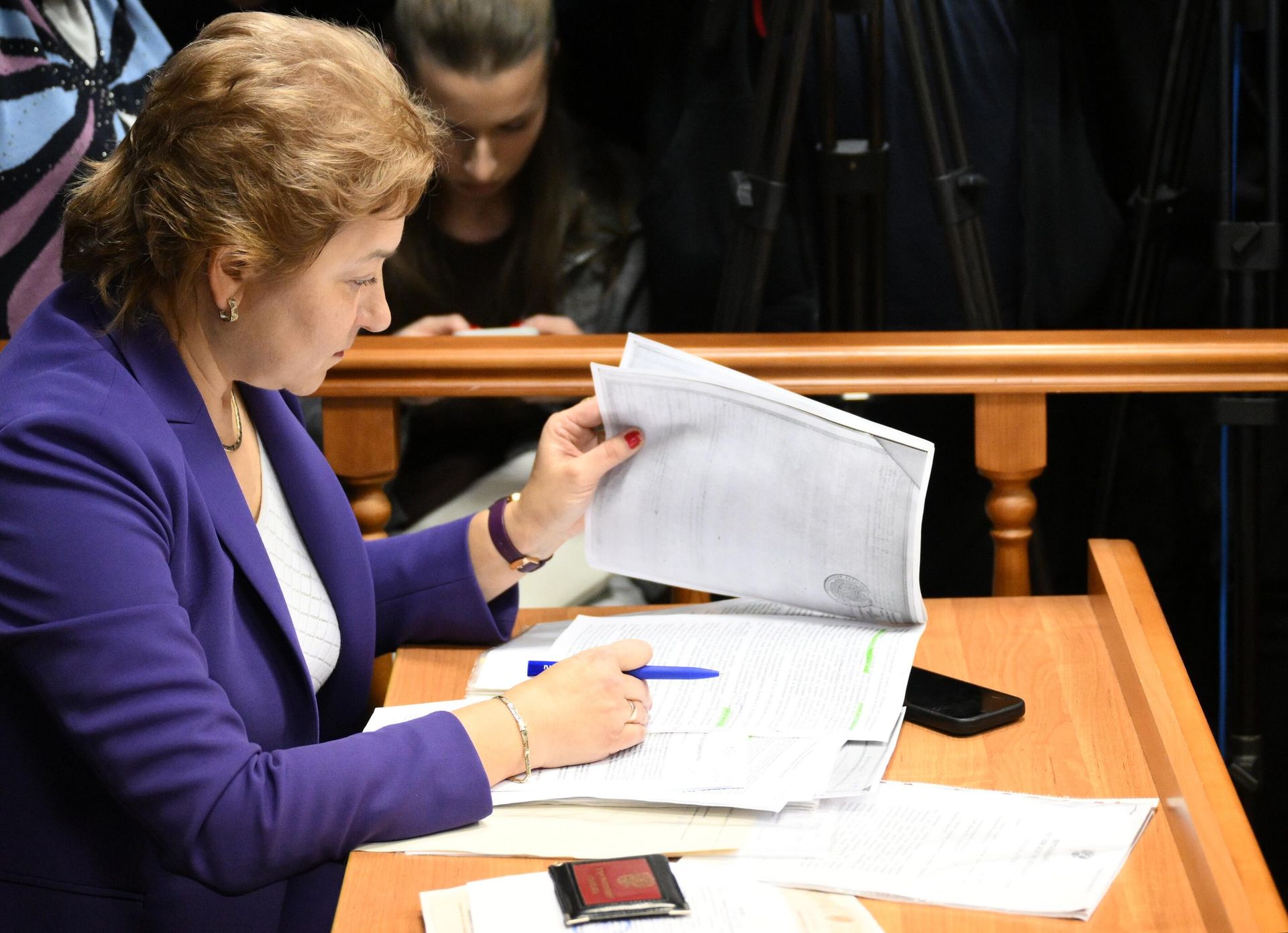 Адвокат покупательницы квартиры певицы Ларисы Долиной Полины Лурье Светлана Свириденко на рассмотрении иска о выселении Долиной из квартиры в Московском городском суде Адвокат покупательницы квартиры певицы Ларисы Долиной Полины Лурье Светлана Свириденко на рассмотрении иска о выселении Долиной из квартиры в Московском городском суде - РИА Новости, 1920, 12.01.2026