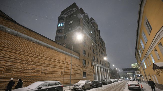 Жилой дом в Хамовниках, где располагается бывшая квартира певицы Ларисы Долиной