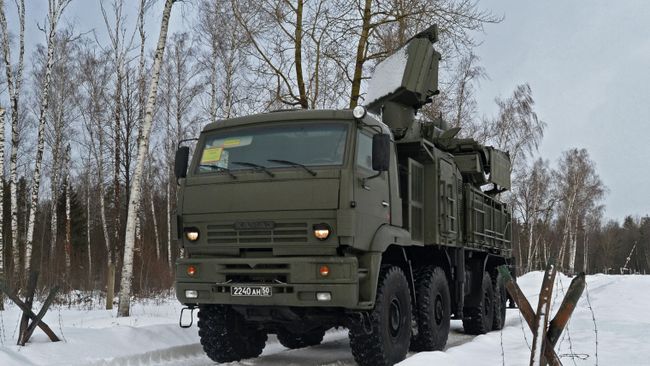 Самоходный зенитный ракетно-пушечный комплекс Панцирь-С1