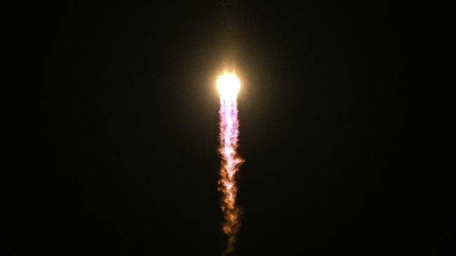 Запуск ракеты-носителя Союз-2.1б с двумя малыми спутниками дистанционного зондирования Земли Аист-2Т с космодрома Восточный