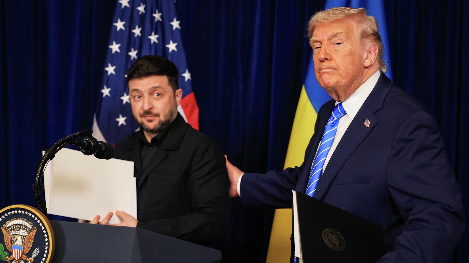 Дональд Трамп и Владимир Зеленский во время встречи в Мар-а-Лаго во Флориде. 28 декабря 2025 - РИА Новости, 1920, 29.12.2025