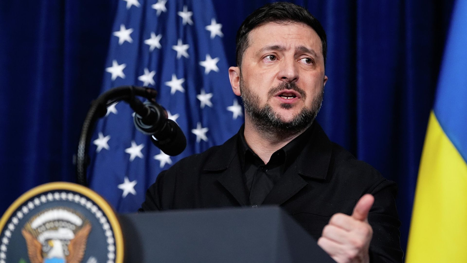Владимир Зеленский во время встречи с Дональдом Трампом Владимир Зеленский во время встречи с Дональдом Трампом - РИА Новости, 1920, 05.05.2026