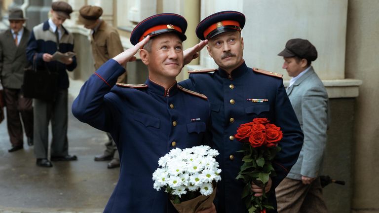 Кадр из сериала Американец