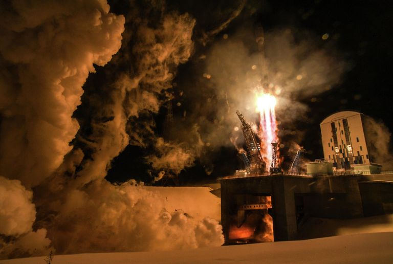 Запуск РН Союз-2.1б со спутниками Земли Аист-2Т 