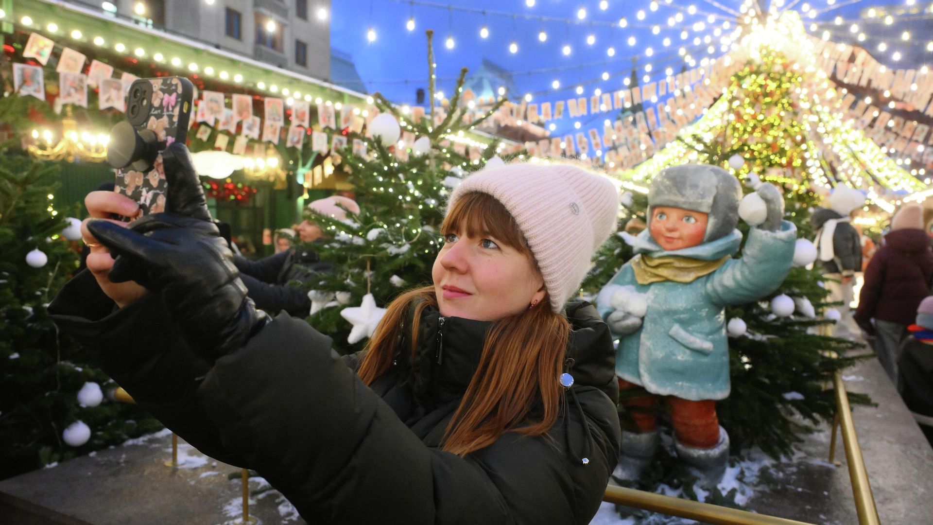 Предновогодняя Москва. Манежная площадь. Предновогодняя Москва. Манежная площадь. - РИА Новости, 1920, 03.01.2026