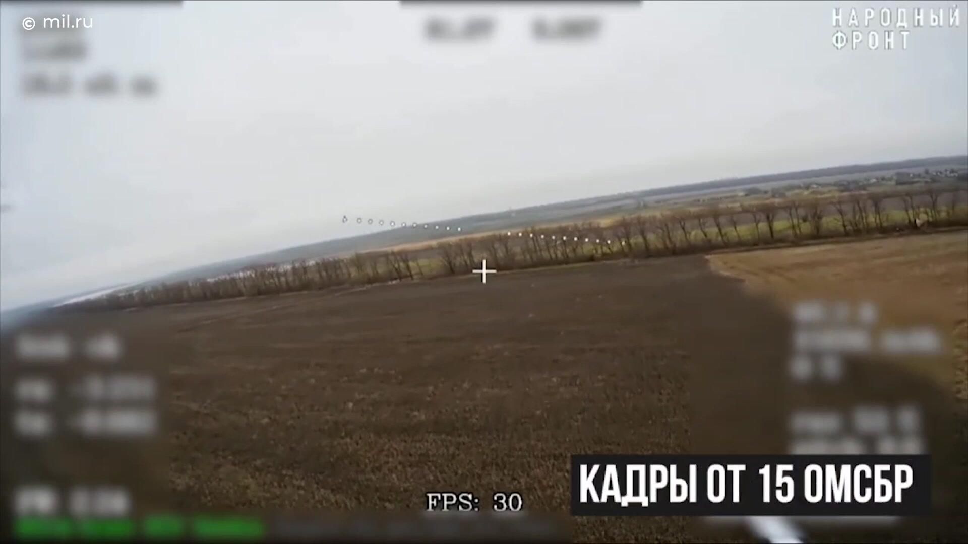 Кадры поражения танка Leopard 1A5 ВСУ расчетами FPV-дронов Кадры поражения танка Leopard 1A5 ВСУ расчетами FPV-дронов - РИА Новости, 1920, 29.12.2025