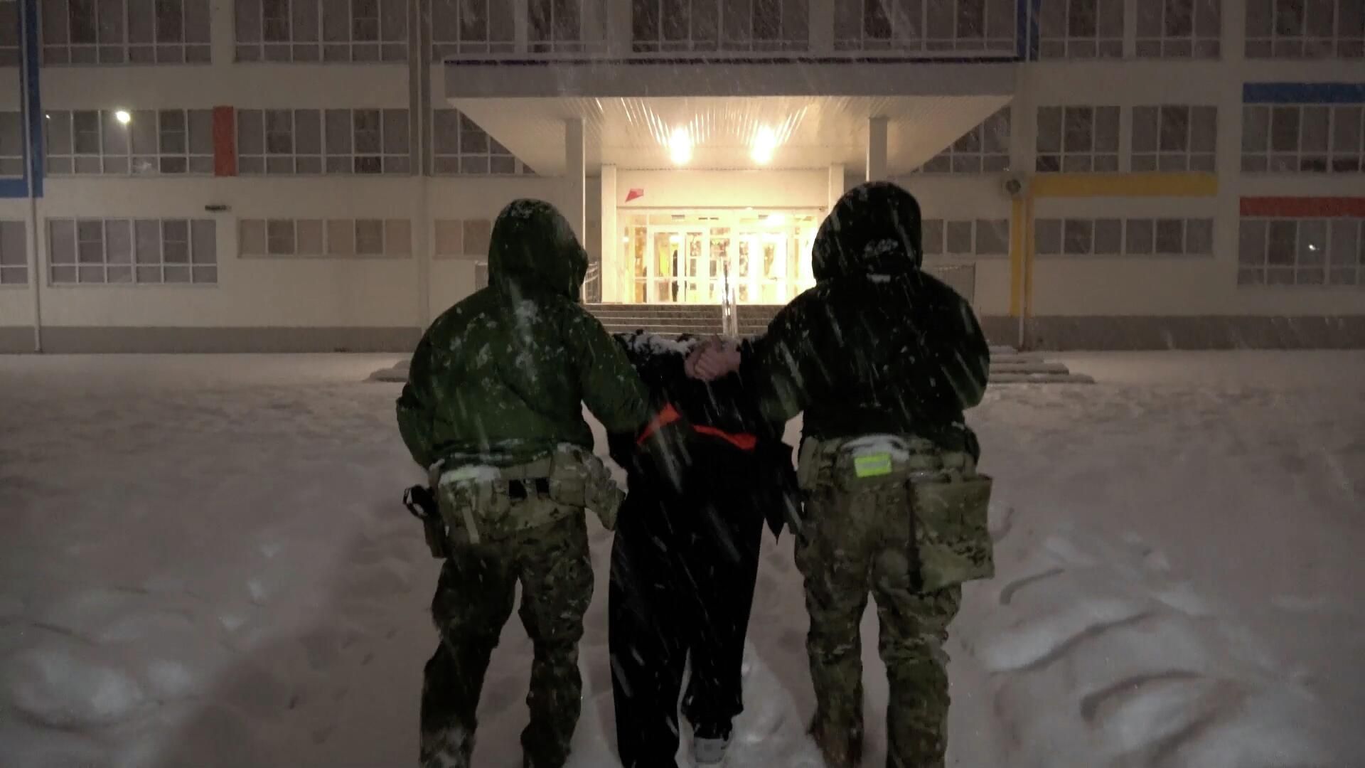Задержание в Адыгее готовившего теракт в школе Задержание в Адыгее готовившего теракт в школе - РИА Новости, 1920, 30.12.2025