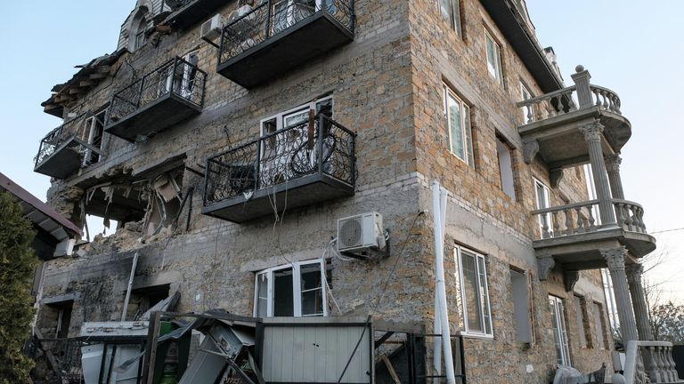 Последствия атаки БПЛА ВСУ на поселок Хорлы в Херсонской области