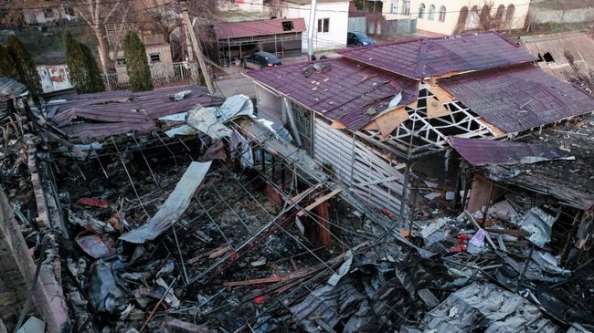 Последствия атаки БПЛА ВСУ на поселок Хорлы в Херсонской области