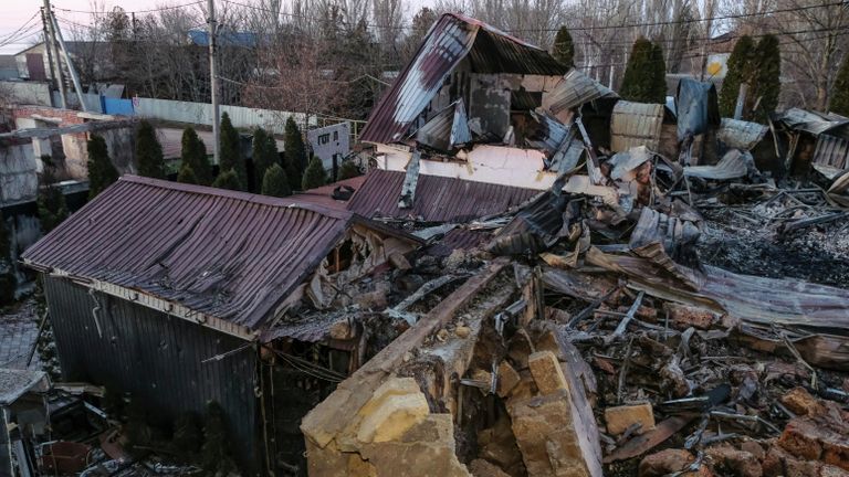 Последствия атаки БПЛА ВСУ на поселок Хорлы в Херсонской области