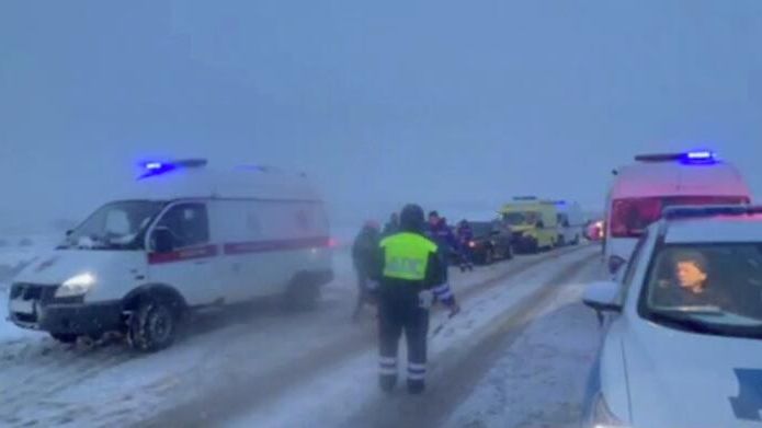 На месте ДТП с участием пассажирского автобуса в Тульской области На месте ДТП с участием пассажирского автобуса в Тульской области - РИА Новости, 1920, 03.01.2026