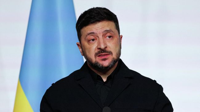 Владимир Зеленский на пресс-конференции по итогам встречи коалиции желающих в Париже