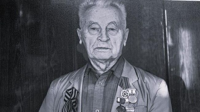 Советский фигурист Валентин Захаров 