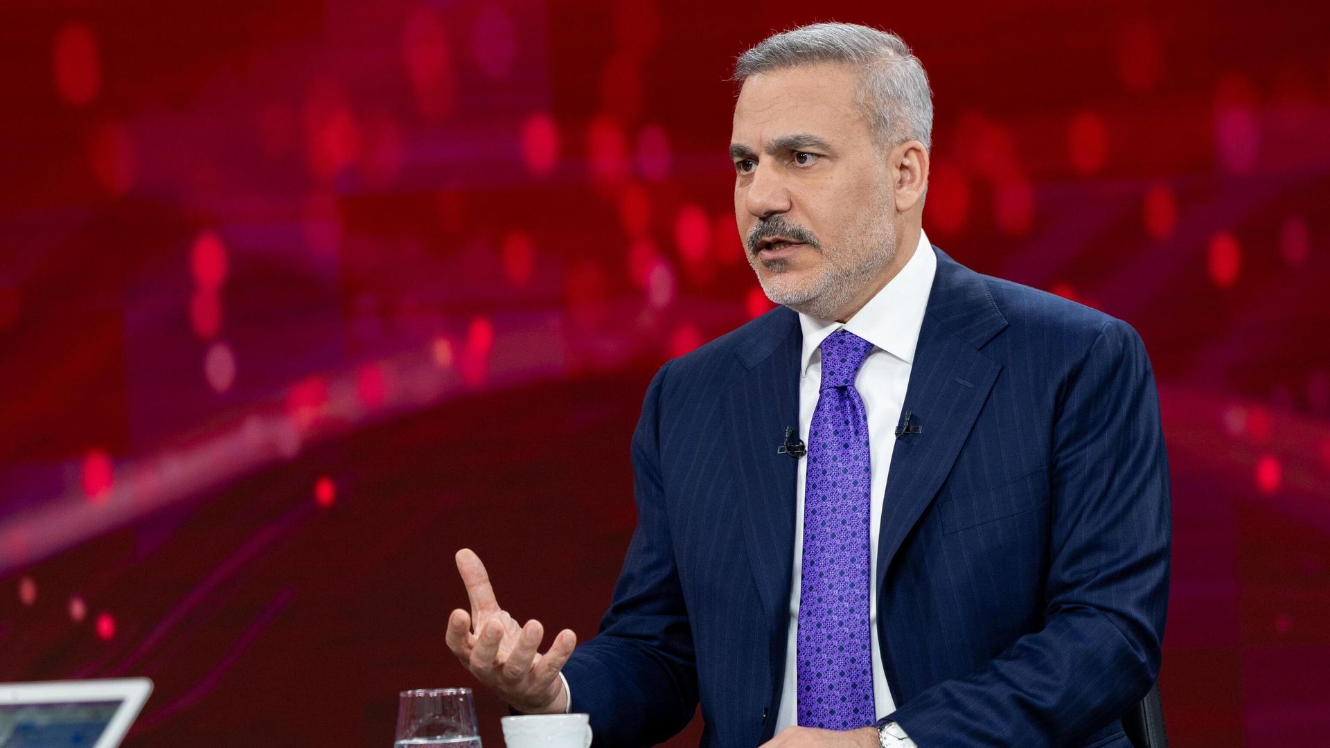Глава МИД Турции Хакан Фидан во время интервью телеканалу TRT Haber Глава МИД Турции Хакан Фидан во время интервью телеканалу TRT Haber - РИА Новости, 1920, 09.01.2026