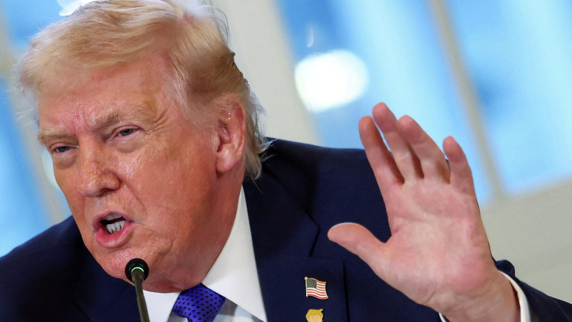 Президент США Дональд Трамп во время встречи с главами американских нефтегазовых компаний в Белом доме в Вашингтоне. 9 января 2026 - РИА Новости, 1920, 09.01.2026