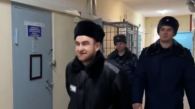 Экс-сенатор Арашуков, получивший десять лет за дачу взятки сотруднику колонии