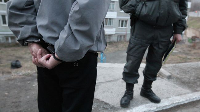 Задержание мужчины, подозреваемого в совершении преступления