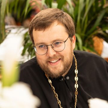 отец Роман Колесников отец Роман Колесников