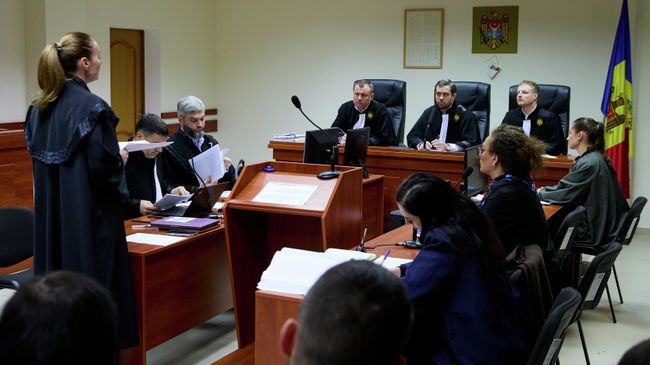 Заседание суда по делу главы Гагаузской автономии в составе Молдавии Евгении Гуцул