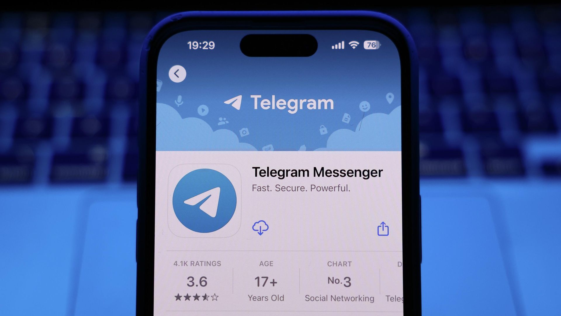 Мессенджер Telegram на экране телефона Мессенджер Telegram на экране телефона - РИА Новости, 1920, 15.01.2026