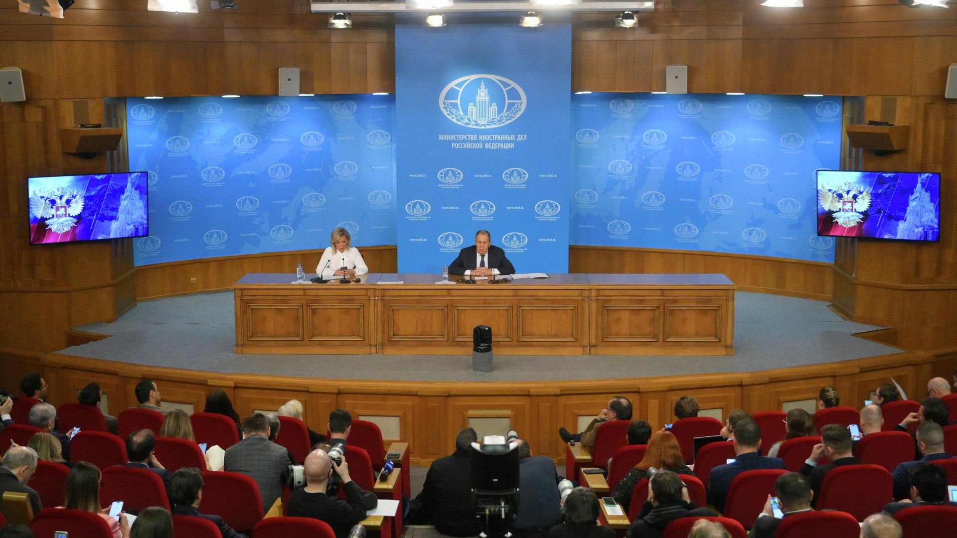 Министр иностранных дел РФ Сергей Лавров на пресс-конференции по итогам деятельности российской дипломатии в 2025 году Министр иностранных дел РФ Сергей Лавров на пресс-конференции по итогам деятельности российской дипломатии в 2025 году - РИА Новости, 1920, 20.01.2026