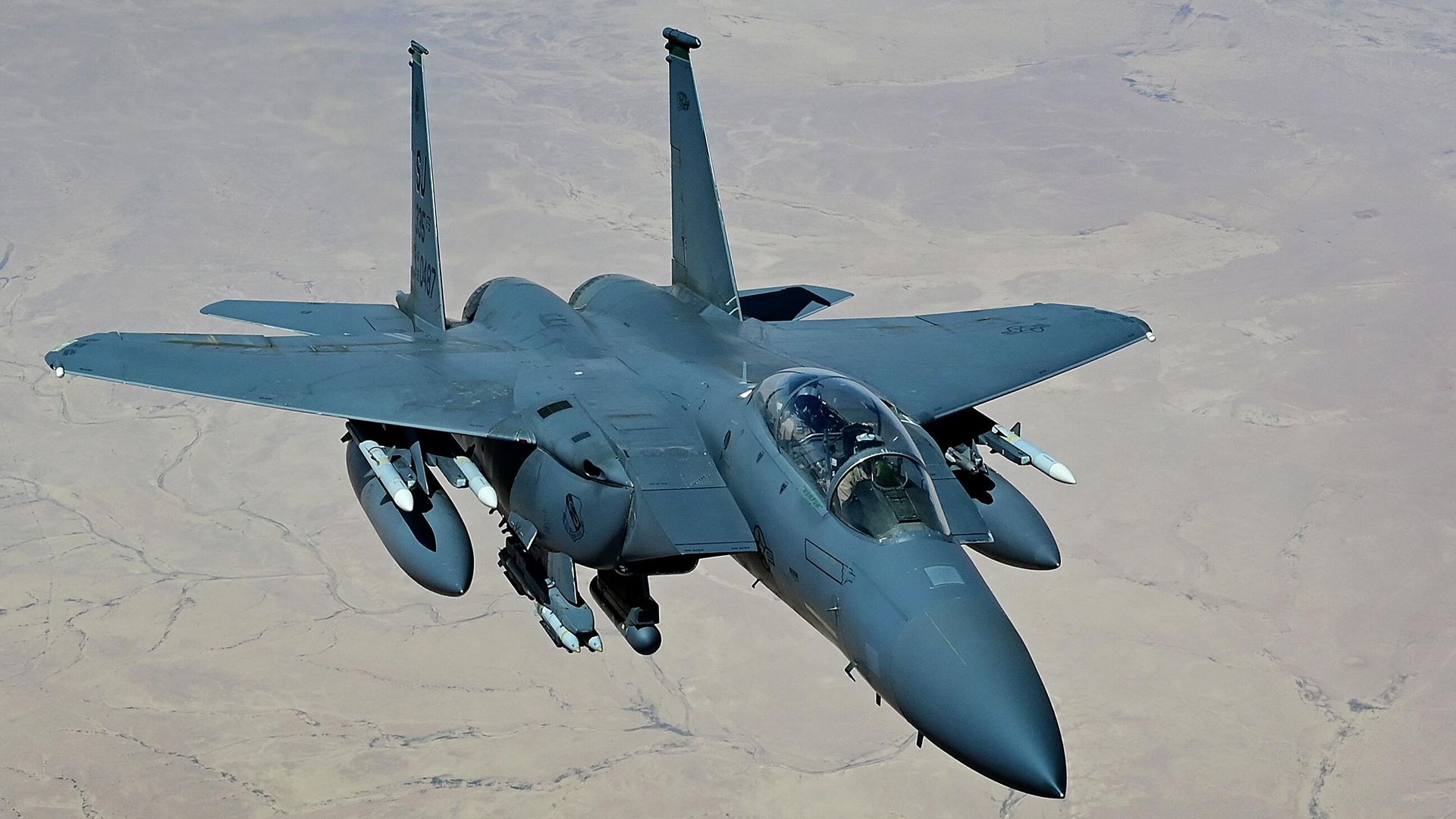 Истребитель F-15E Strike Eagle ВВС США Истребитель F-15E Strike Eagle ВВС США - РИА Новости, 1920, 09.03.2026