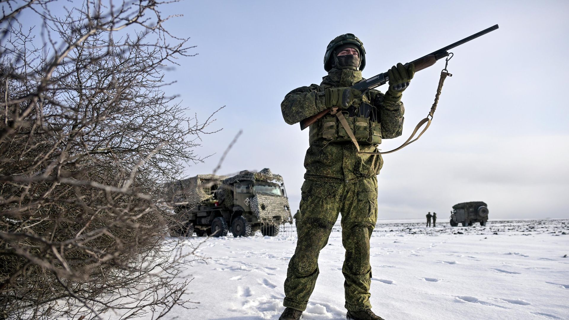 Военнослужащие ВС РФ в зоне проведения СВО Военнослужащие ВС РФ в зоне проведения СВО - РИА Новости, 1920, 22.01.2026