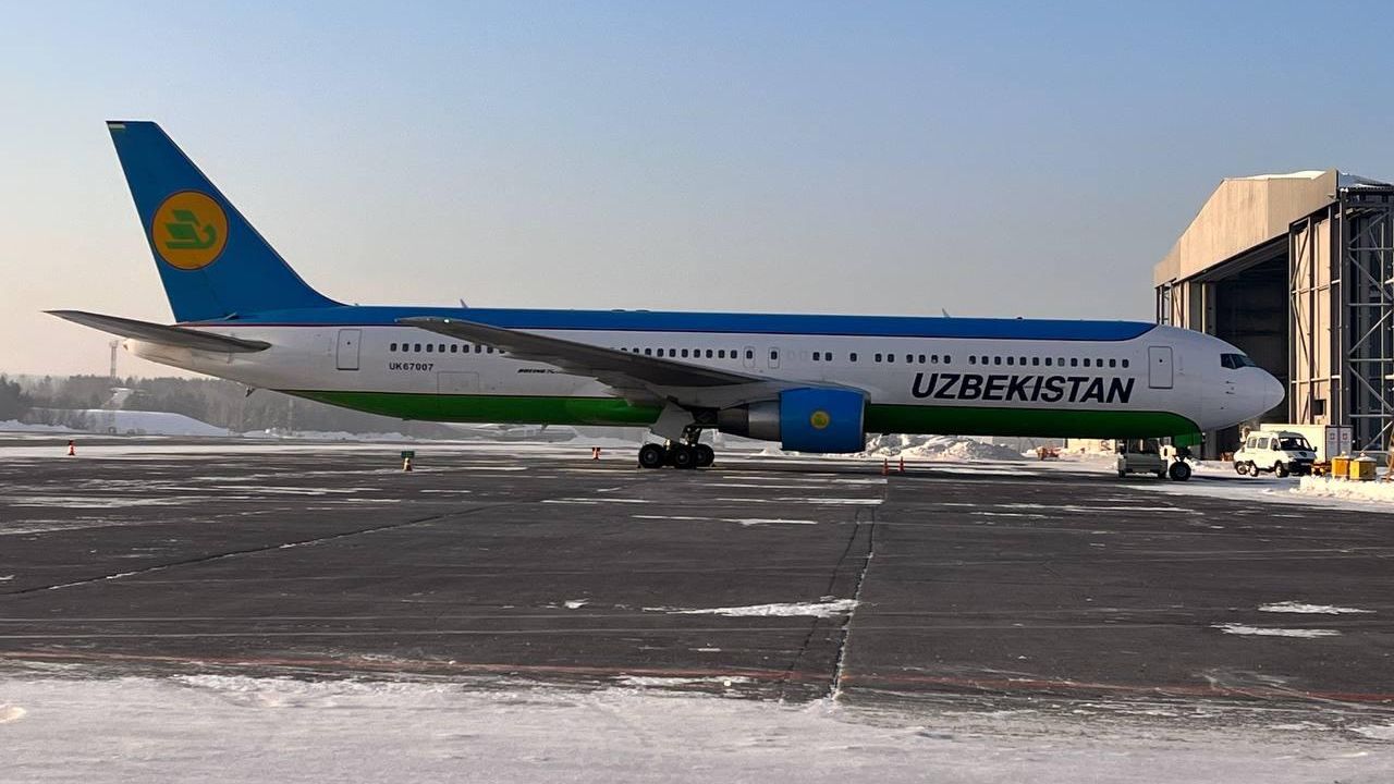 Самолет Boeing, совершивший аварийную посадку в Красноярске - РИА Новости, 1920, 21.01.2026