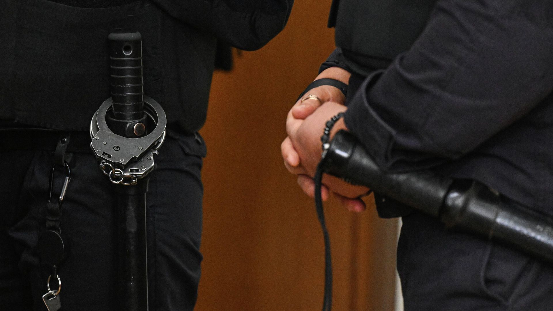 Сотрудники правоохранительных органов Сотрудники правоохранительных органов - РИА Новости, 1920, 26.01.2026