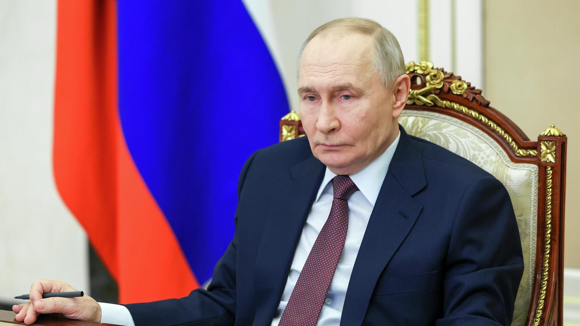 Путин о вступивших в силу налоговых изменениях для малого бизнеса Путин о вступивших в силу налоговых изменениях для малого бизнеса - РИА Новости, 1920, 21.01.2026