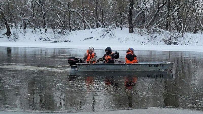 Поиск провалившихся под лед детей на реке Десна в Брянске Поиск провалившихся под лед детей на реке Десна в Брянске - РИА Новости, 1920, 02.02.2026