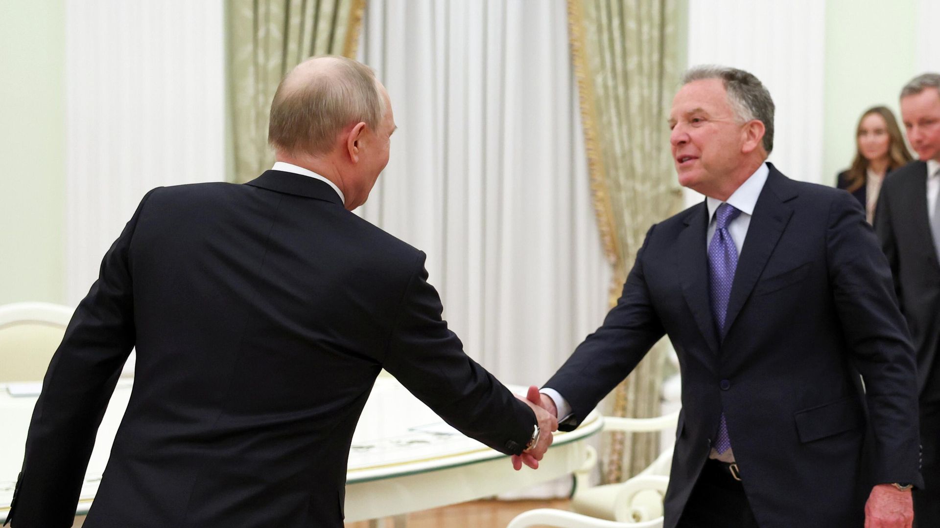 Президент РФ Владимир Путин и специальный посланник президента США Стивен Уиткофф во время встречи в Москве - РИА Новости, 1920, 23.01.2026