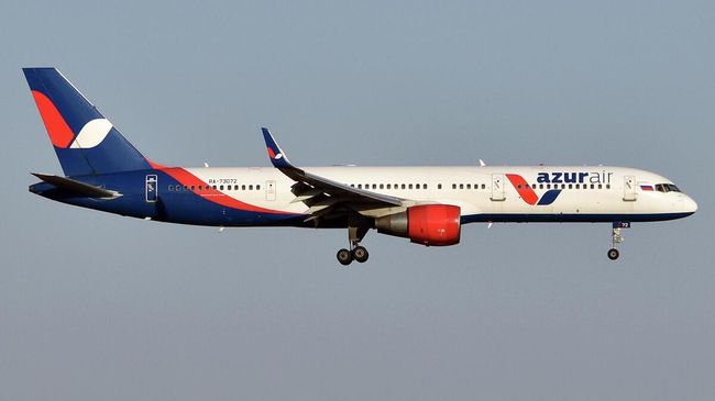 Самолет Boeing 757-200 авиакомпании Azur Air