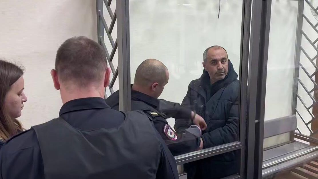 Глава Крымска Янис Будагов, обвиняемый в превышении должностных полномочий, в зале суда Глава Крымска Янис Будагов, обвиняемый в превышении должностных полномочий, в зале суда - РИА Новости, 1920, 23.01.2026