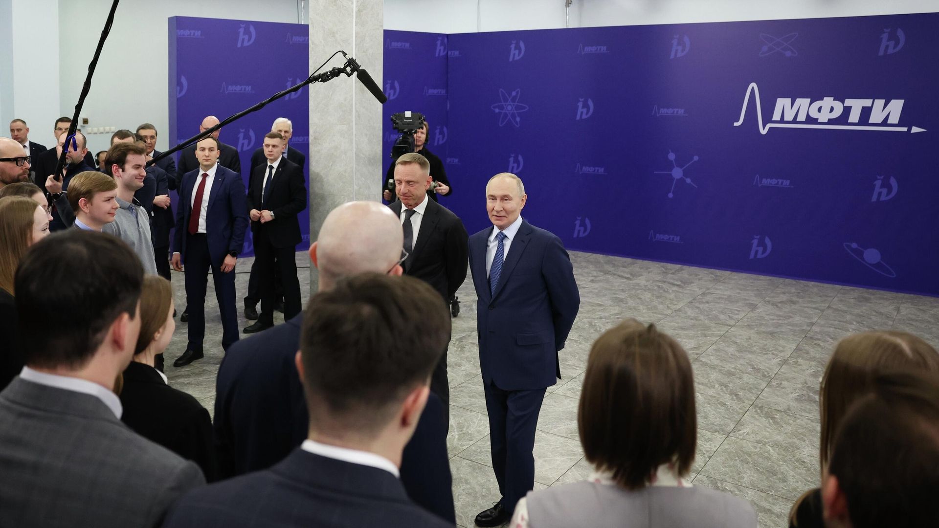 Президент РФ Владимир Путин посещает Московский физико-технический институт. 23 января 2026 Президент РФ Владимир Путин посещает Московский физико-технический институт. 23 января 2026 - РИА Новости, 1920, 23.01.2026