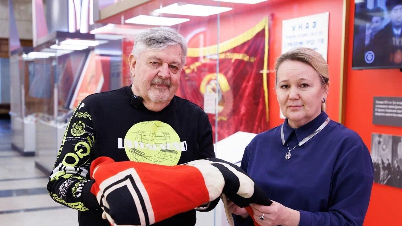 Сын ветерана Второй мировой из США передал в Музей Победы трофей, добытый его отцом на Западном фронте Сын ветерана Второй мировой из США передал в Музей Победы трофей, добытый его отцом на Западном фронте - РИА Новости, 1920, 25.01.2026