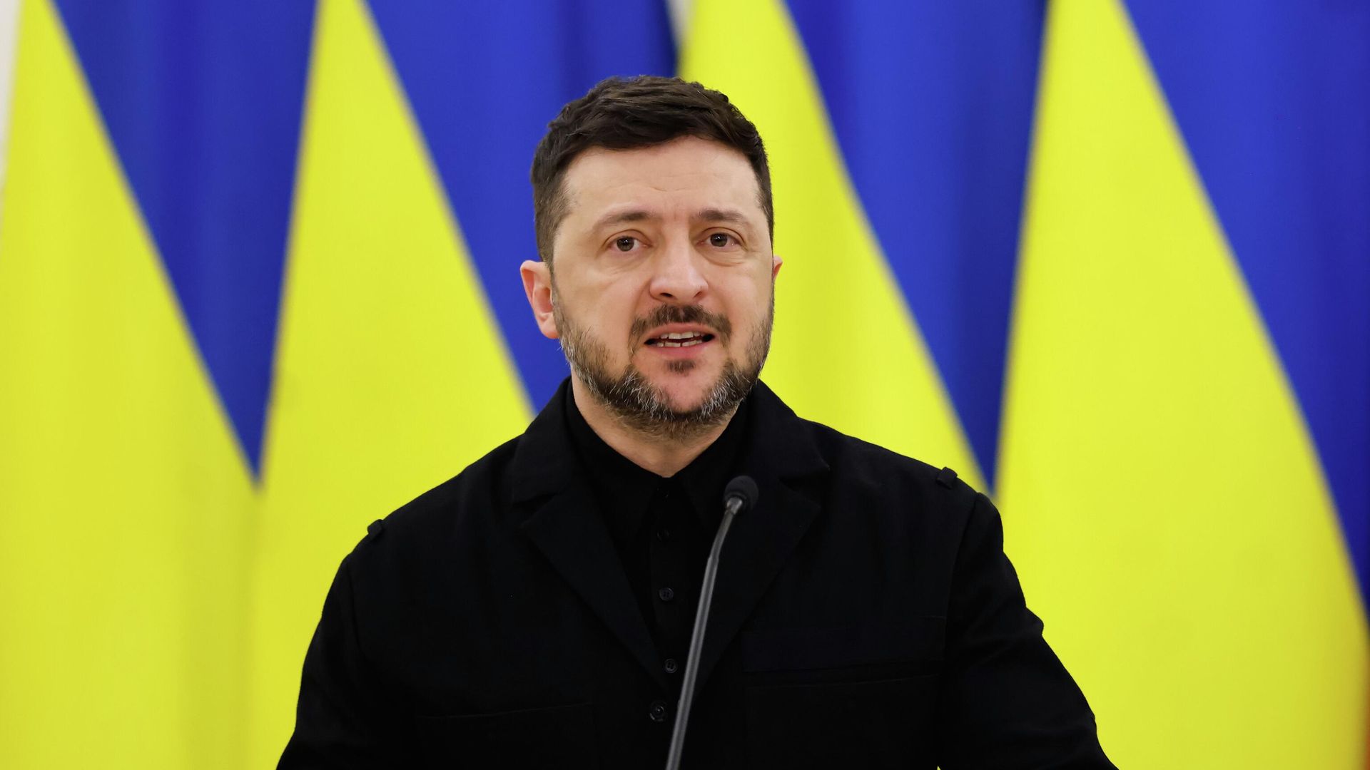 Владимир Зеленский во время пресс-конференции в Вильнюсе. 25 января 2026 Владимир Зеленский во время пресс-конференции в Вильнюсе. 25 января 2026 - РИА Новости, 1920, 25.01.2026