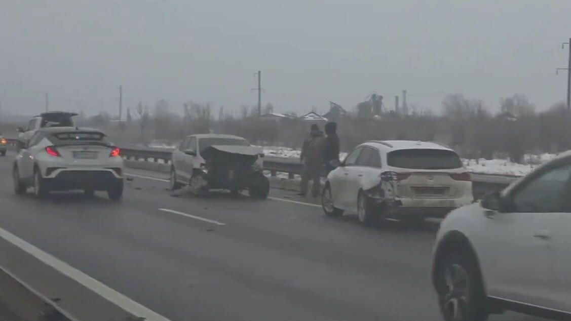 Последствия ДТП на автодороге М 4 ДОН в районе Горячего Ключа в Краснодарском крае. 26 января 2026 Последствия ДТП на автодороге М 4 ДОН в районе Горячего Ключа в Краснодарском крае. 26 января 2026 - РИА Новости, 1920, 26.01.2026