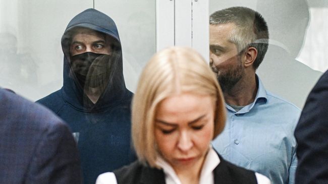 Фигуранты по делу о фальсификации доказательств в отношении руководства IT-компании Merlion на оглашении приговора в 235-м гарнизонном военном суде. 26 января 2026